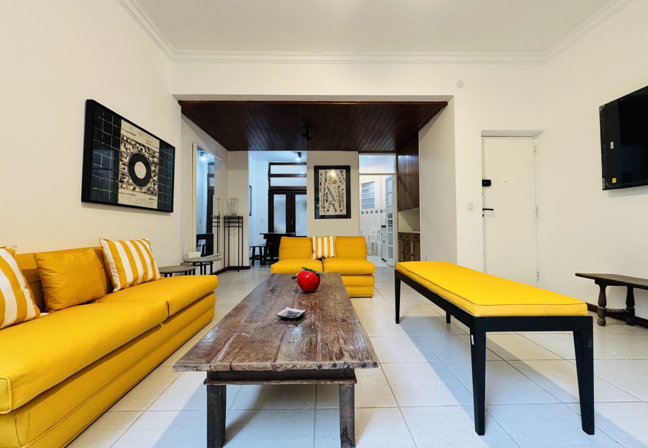 Apartamento em Rio de Janeiro - Charmoso Apartamento Térreo com Estilo e Conforto