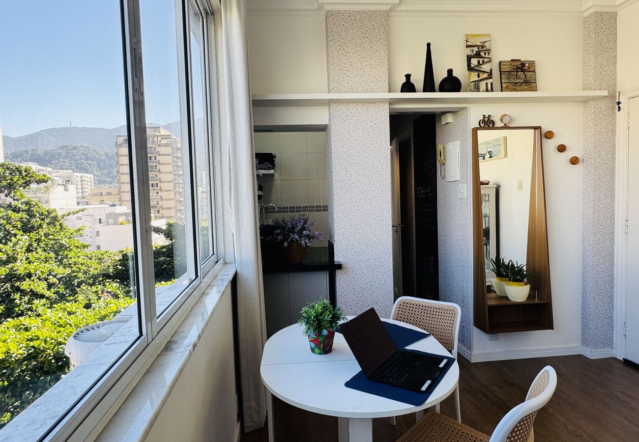 Apartment in Rio de Janeiro - Leblon encantador y bien ubicado / BestHostRio
