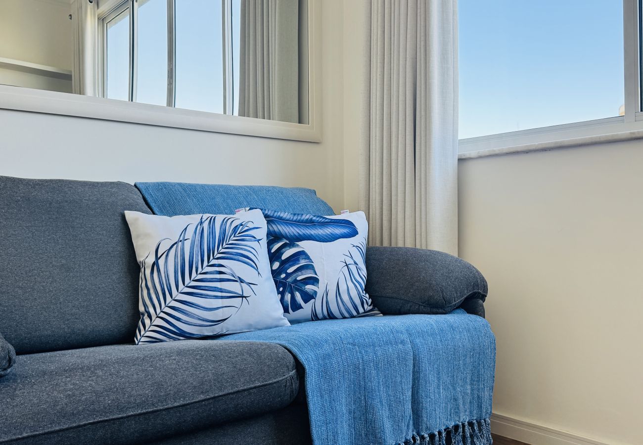 Apartment in Rio de Janeiro - Leblon encantador y bien ubicado / BestHostRio