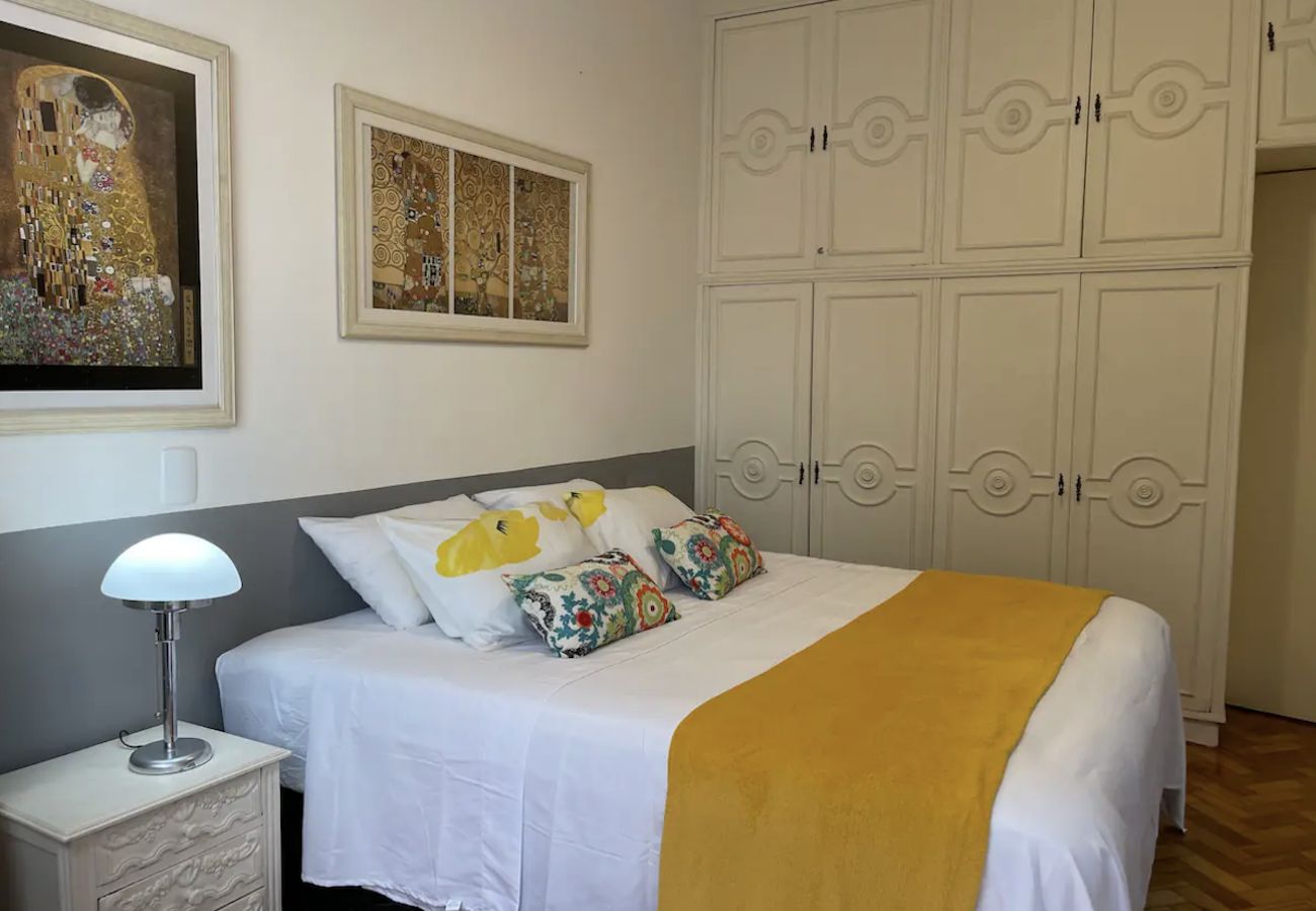 Apartment in Rio de Janeiro - Tranquilo, en la cuadra de la playa y cerca de todo - BestHostRio