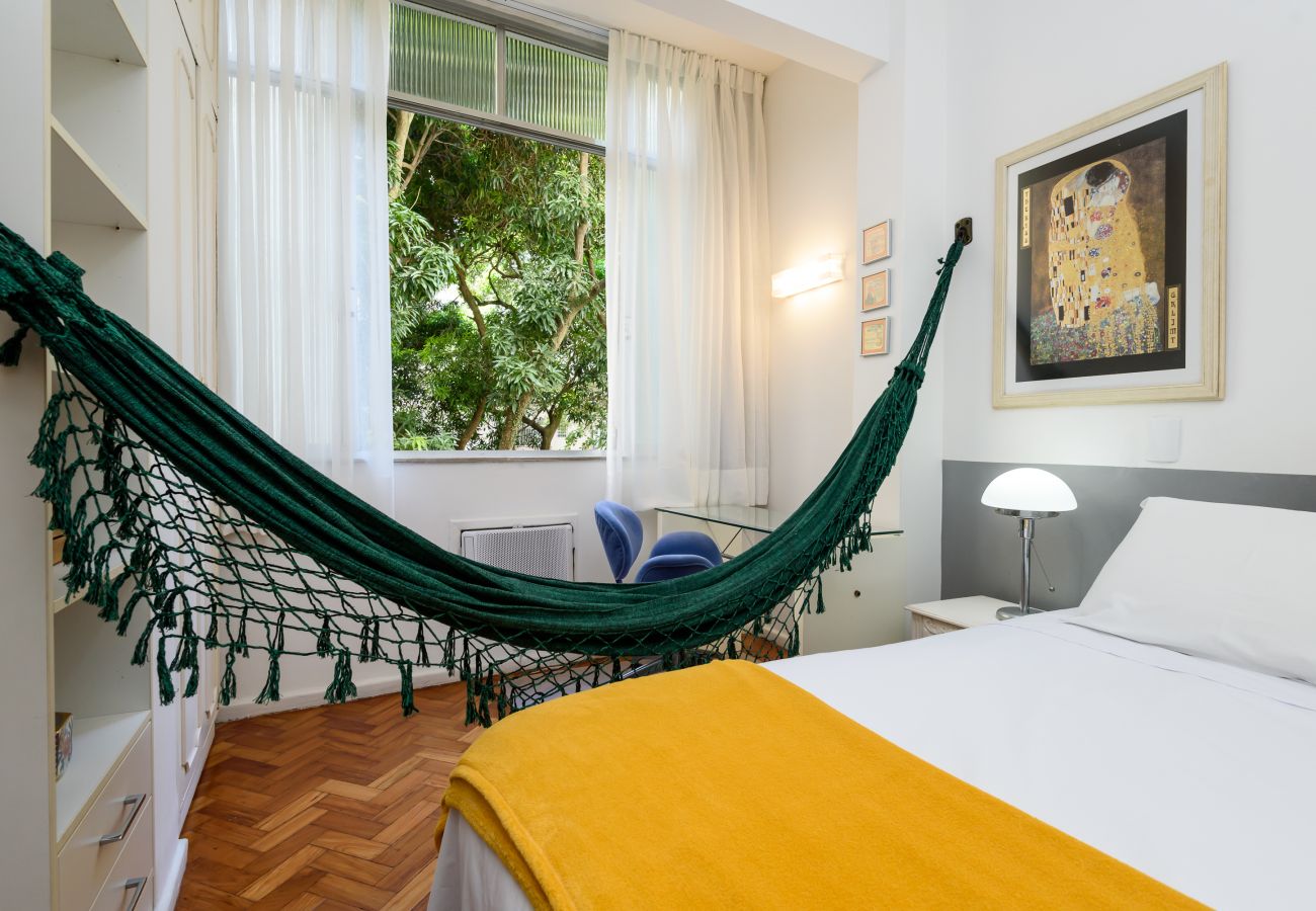 Apartment in Rio de Janeiro - Excelente 50m de la playa de Copacabana - BestHostRio