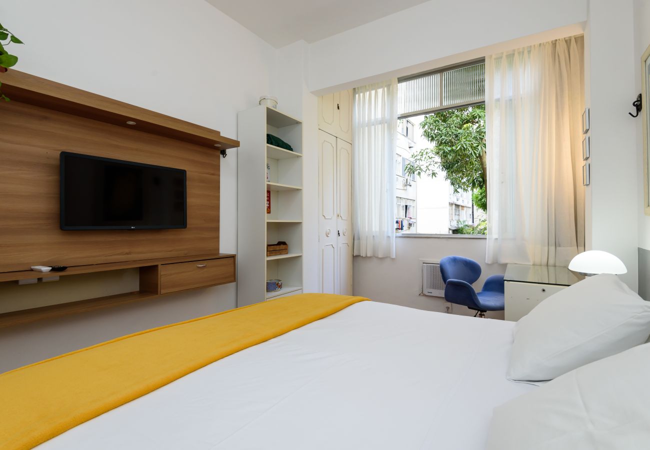 Apartment in Rio de Janeiro - Excelente 50m de la playa de Copacabana - BestHostRio