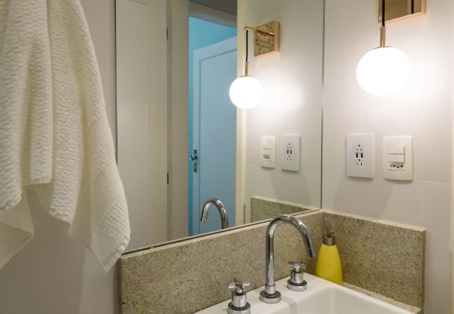 Apartamento en Rio de Janeiro - Leblon, muy hermoso en la calle José Linhares - BestHostRio Apartamento en Rio de Janeiro - Leblon, muy hermoso en la calle José Linhares - BestHostRio