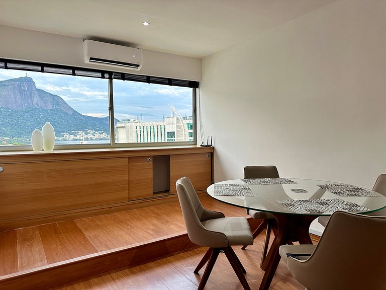 Flat in Leblon with Spectacular View